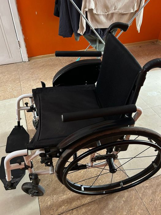 Инвалидный коляска