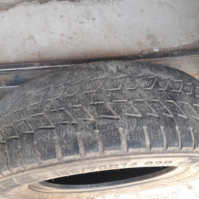 Тойота каринаға дөңгелек