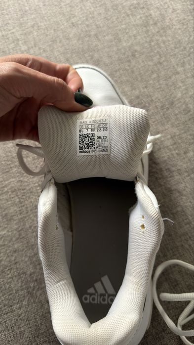 Кроссовки Adidas, оригинал