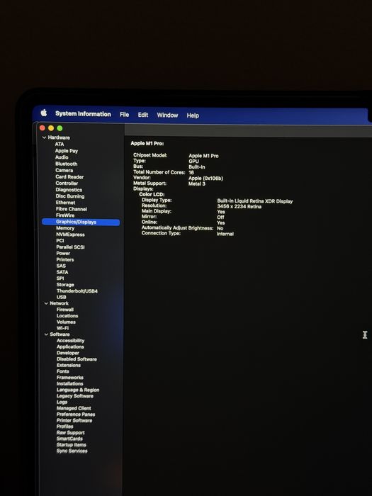 MacBook Pro 16” M1 Pro 16GB RAM | 512 SSD