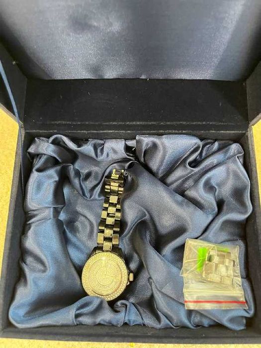 Продаю женские наручные часы! Grovana! Швейцария оригинал!