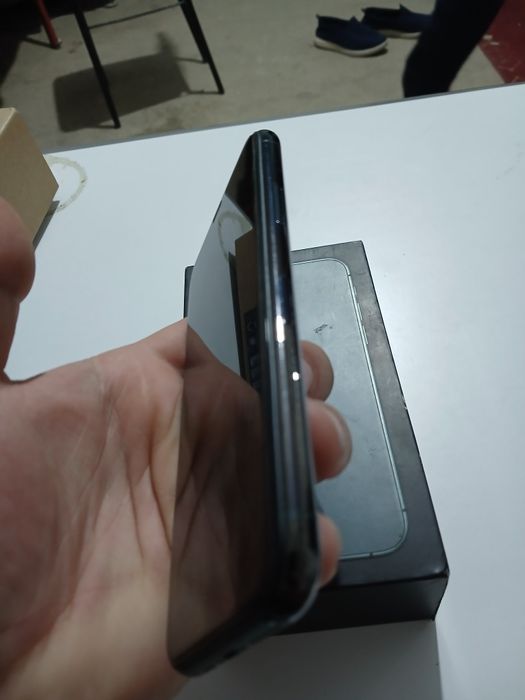 iPhone 11 pro sotiladi