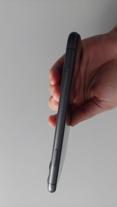 Vand  telefon iphone 11