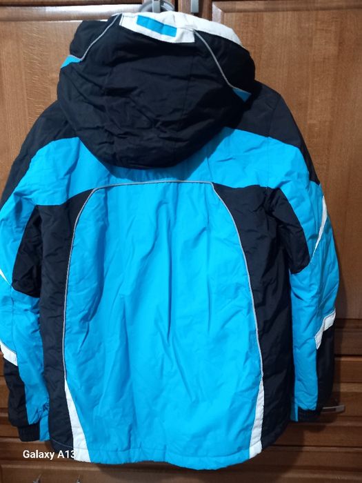 Дамско яке за ски