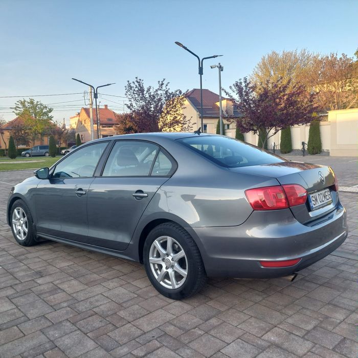 V W Jetta  An 2012 Motor1,2 TSI 105CP  EUR.5