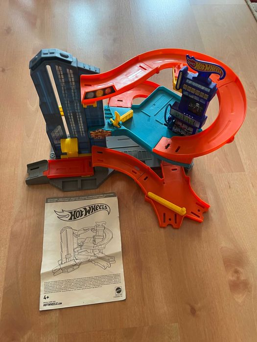 Hot Wheels писти с колички 5 комплекта