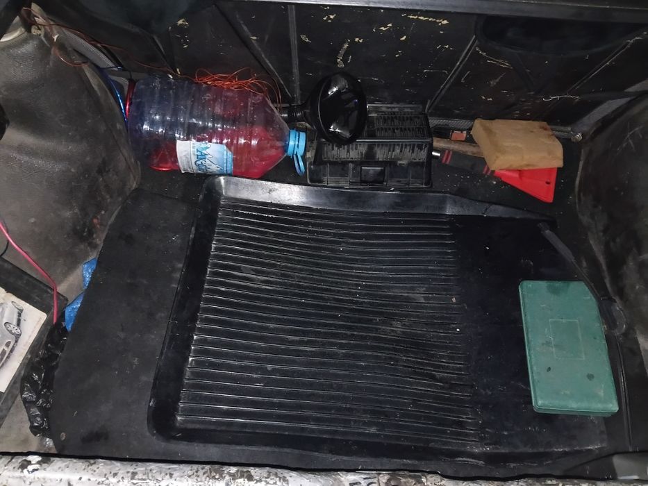 Продам гольф2 1991г автомат каробка