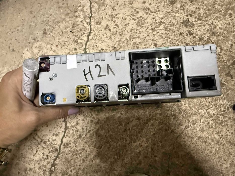 MEDIA,Радио,Навигация,Чейнджър 4L0035670B ном 21