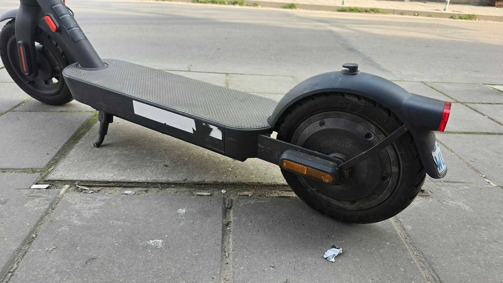 Електрическа тротинетка Xiaomi Mi Electric Scooter Pro 4
