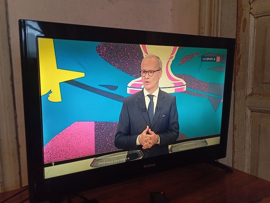 Продам телевизор Elenberg . Диагональ 81 см .