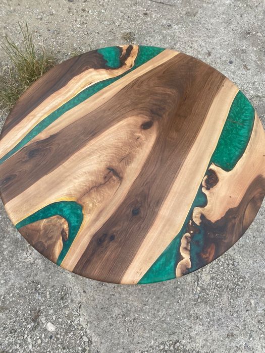 Vand masa de cafea lemn de nuc si rasina epoxidica