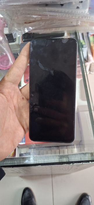 Oppo yengi ishlatilmagan telfon