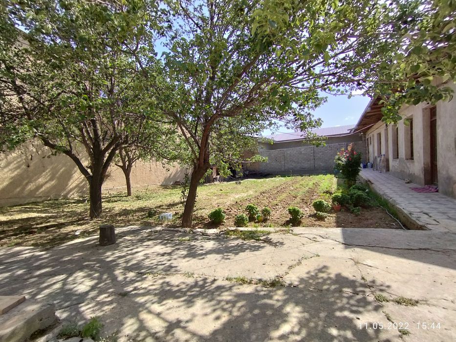 3 sotix yer sotiladi pabedada