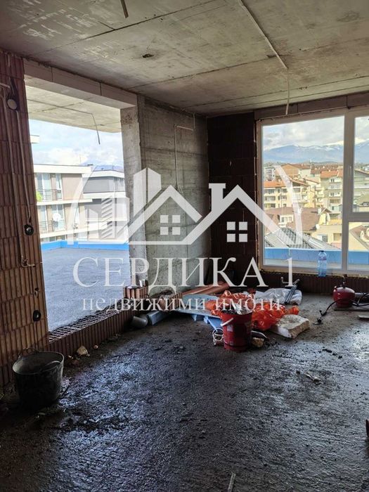Продава се Четиристаен апартамент в Благоевград, Освобождение - 100 кв.м за 536 €/кв.м - Снимка #3