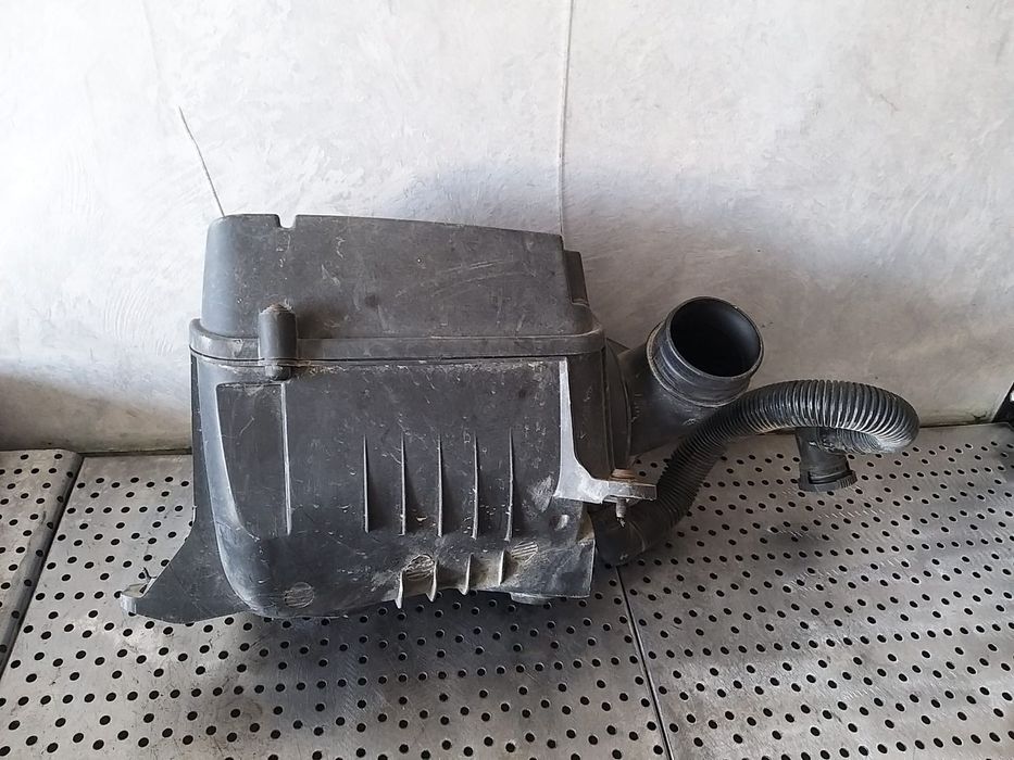 Carcasa filtru aer 1.6 b seat altea 5p 1f0129607 1k0129610 1f0129601