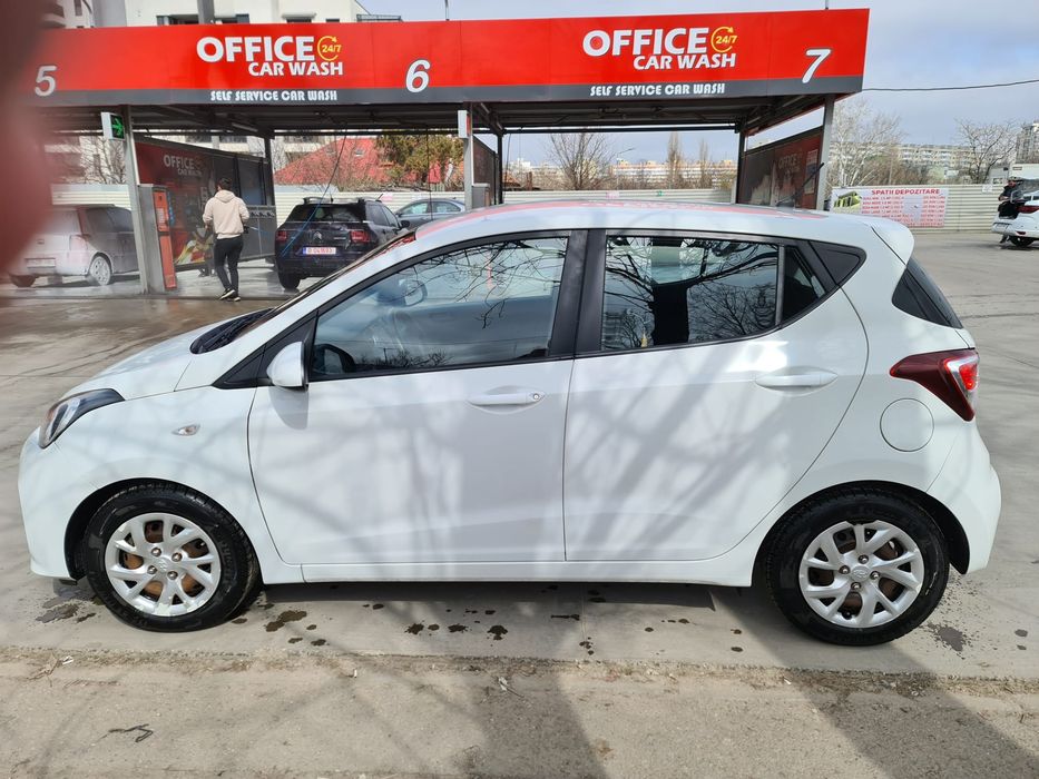 Vând Hyundai I10