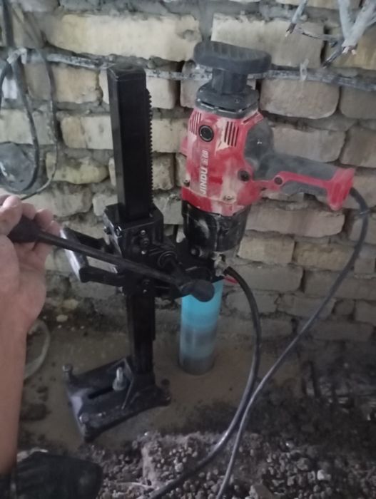 Almazni bureni biton teshish