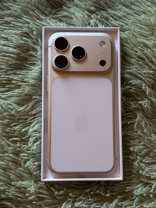 обмен,iPhone 17pro