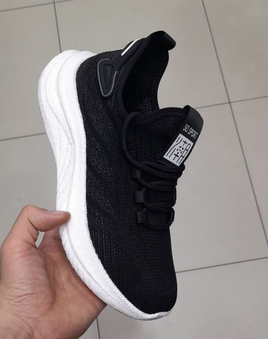 Кроссовки летние дышащие в сетку