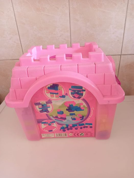 Детский набор конструктора в сундучке б/у