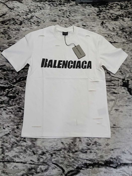 Tricouri bărbati balensiaga