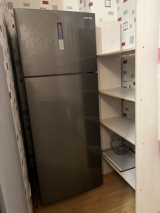 Большой холодильник Самсунг,не работает морозильник,рн Ресторан Туран