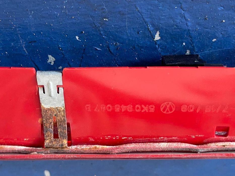 Stop frana suplimetar haion vw Golf6 2-4usi hatckback