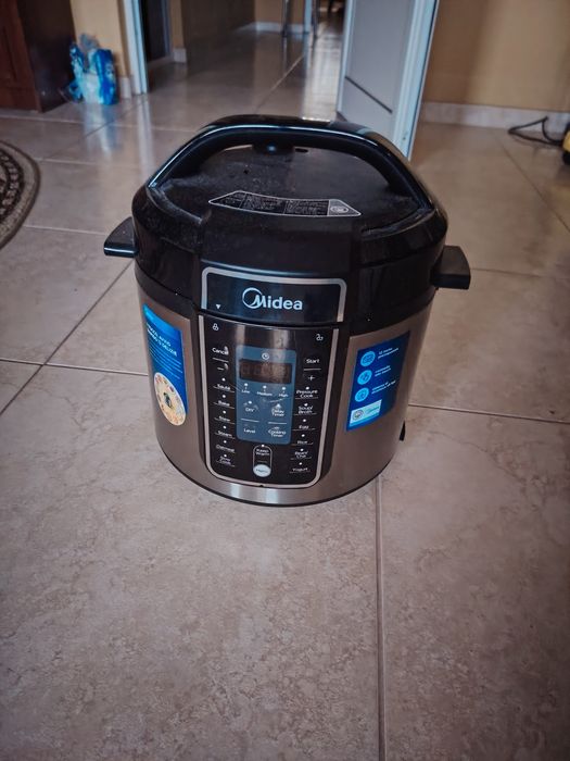 Мултикукър Midea