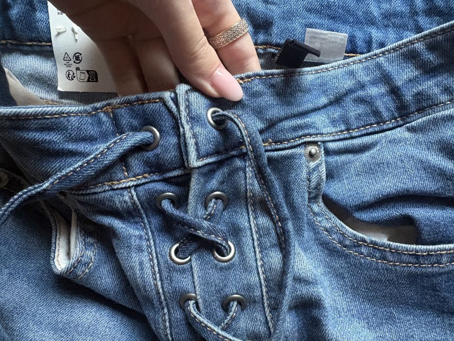 Blugi Evazați cu Talie Înaltă H&M, Nepurtați, Cu Etichetă, XS