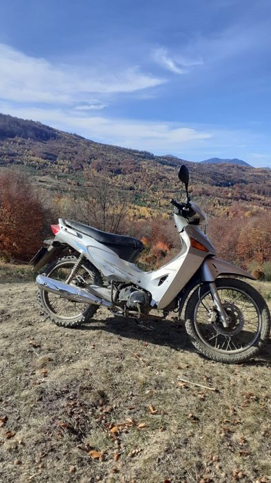 Vând honda 125cc