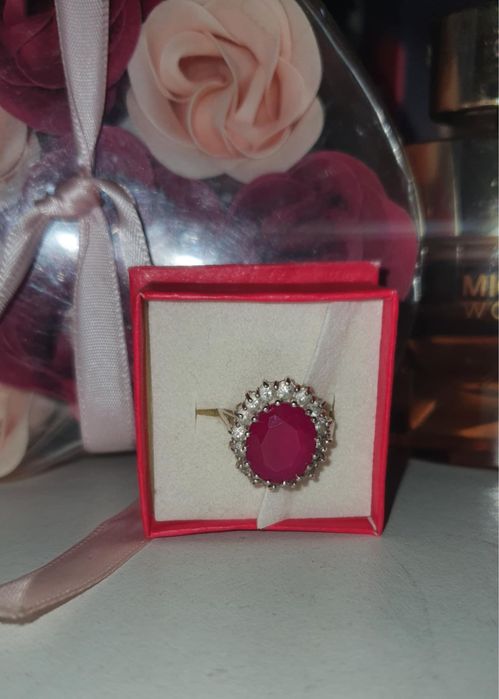 Inel de argint cu rubin