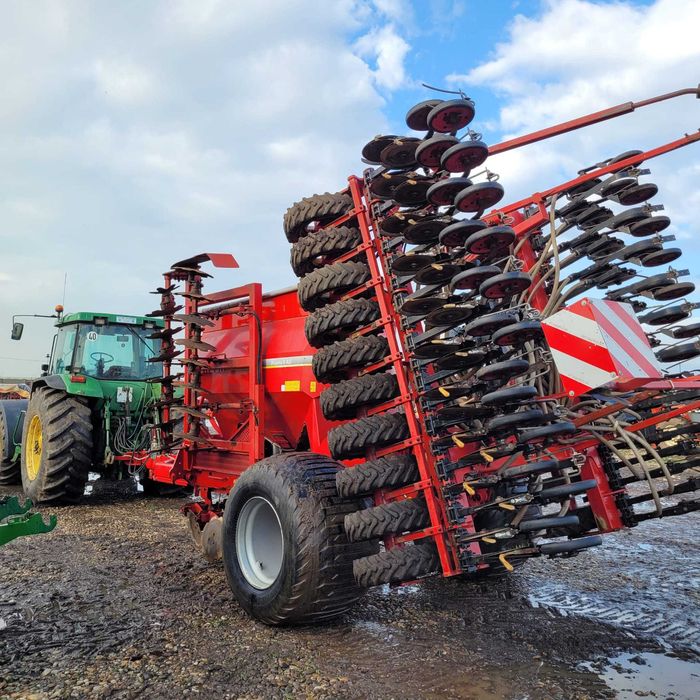 Semanatoare Horsch PRONTO 6 AS, an 2007, latime 6 metri / 3.000 litri