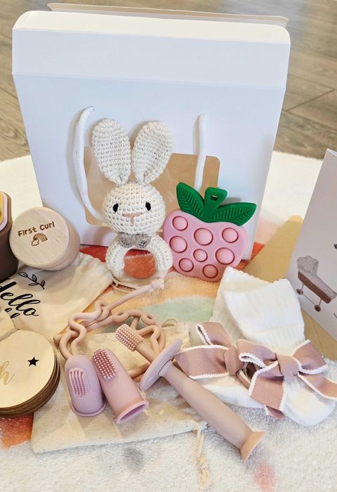 Baby box • Jucarii + ingrijire + decor