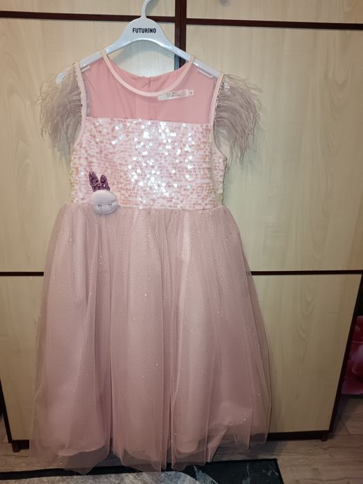 Продам нарядное  платье