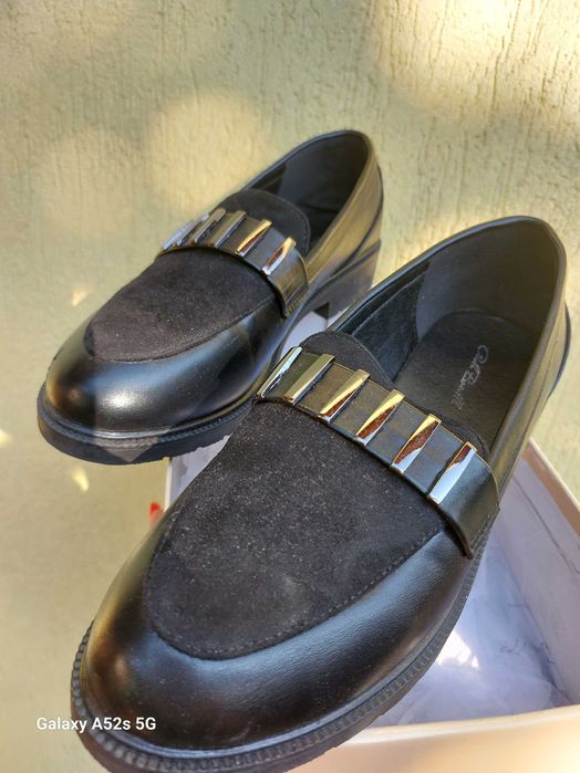 Обувки тип  лоуфъри