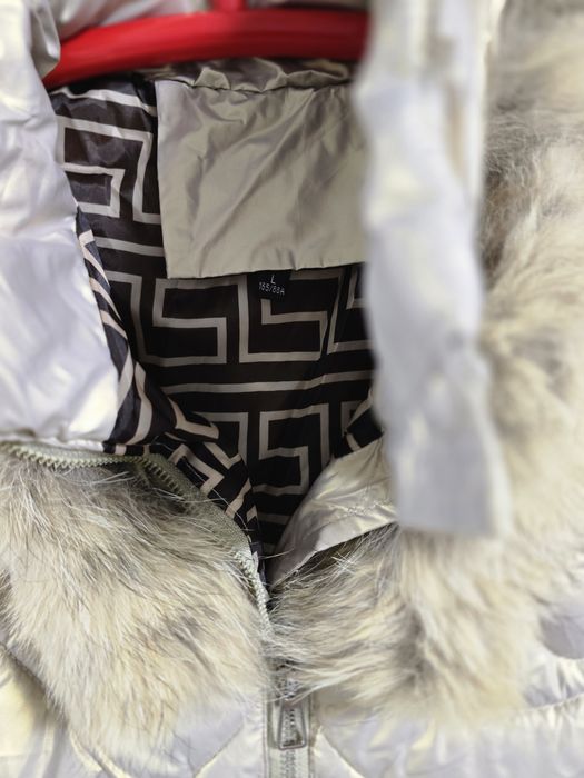 Златисто яке с яка от естествен косъм