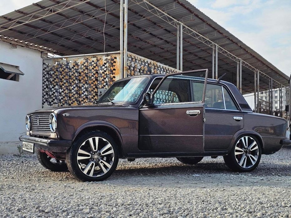 Vaz 21011 ideal sastiyana