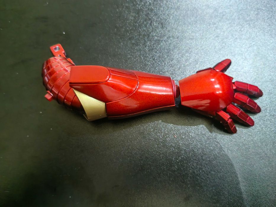Части за Iron man MARK 3