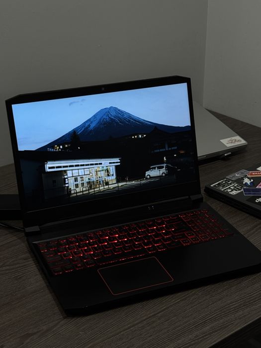 Acer Nitro 5 в хорошем состоянии