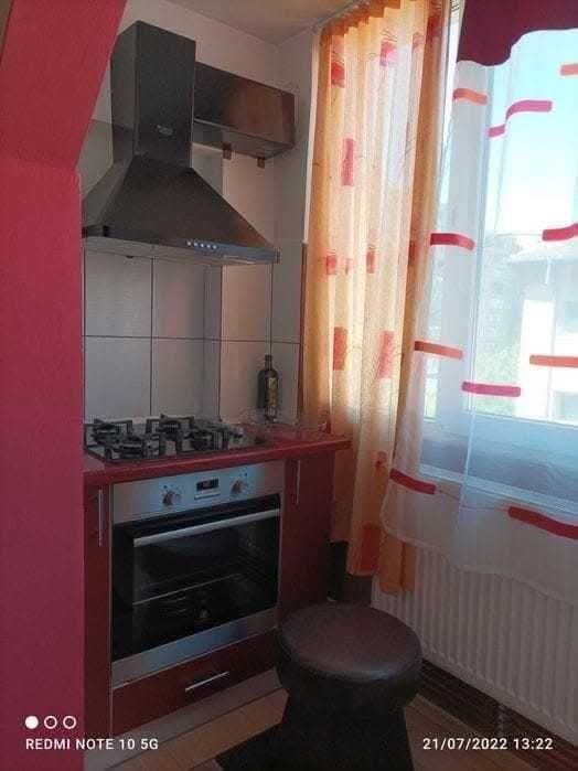 Apartament doua camere decomodat, în spatele primărie St. O. Iosif