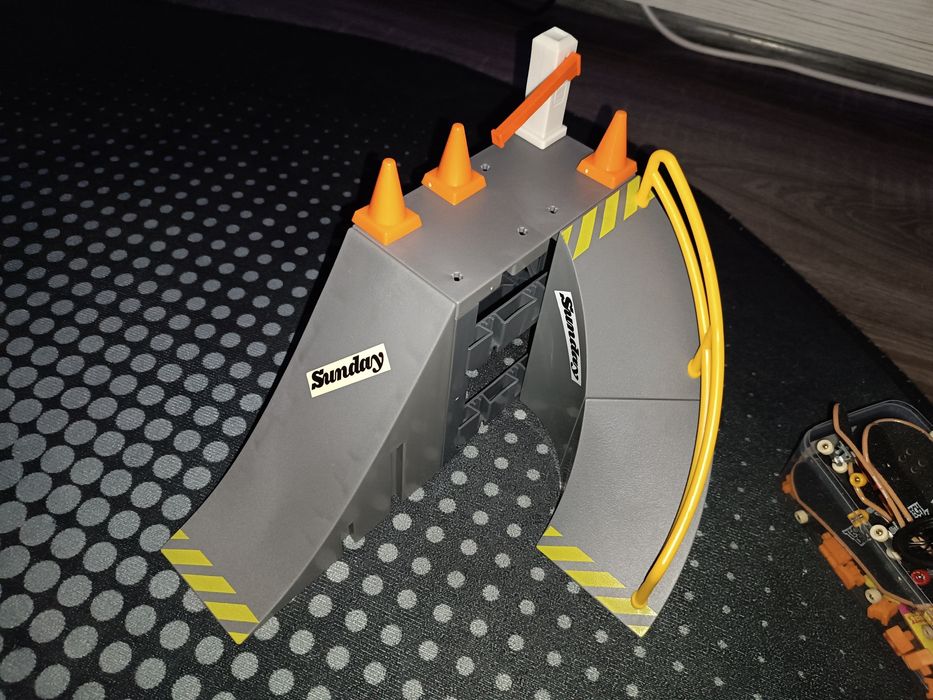 citiți descrierea Seturi tech deck și skateboarduri