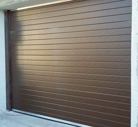 Usa sectionala izolata 2500L/2000H Maro, alb, antracit, argintiu