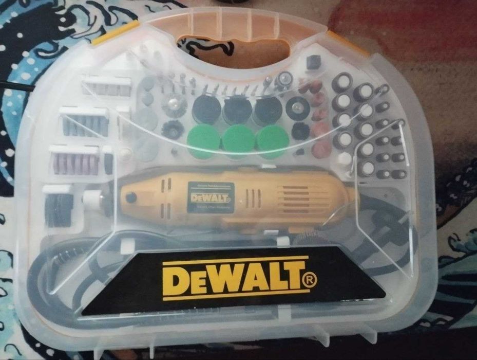 Продам Гравер "D'walt"