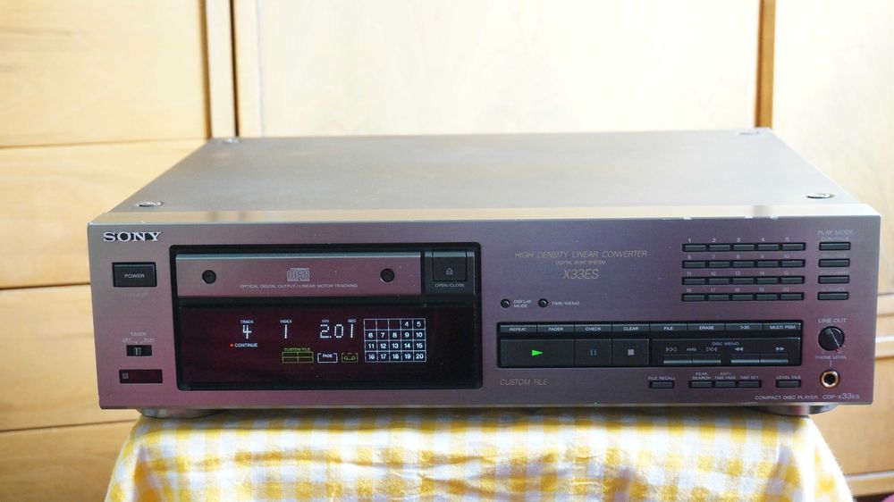 CD player SONY CDP-X33ES