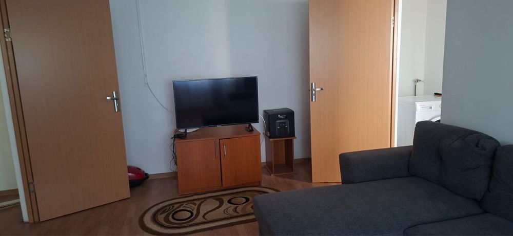 Închiriez apartament pe termen lung