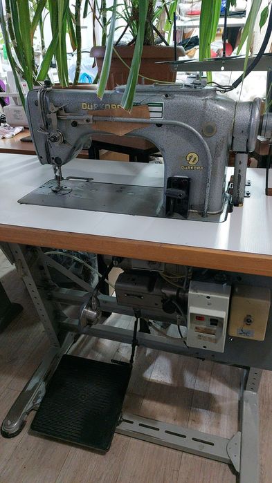 Швейные машины продам.