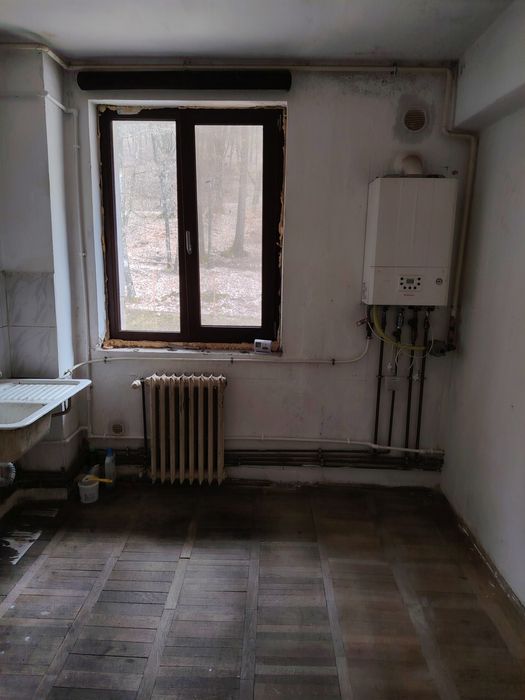 Vand apartament cu doua camere in Baile Olănești