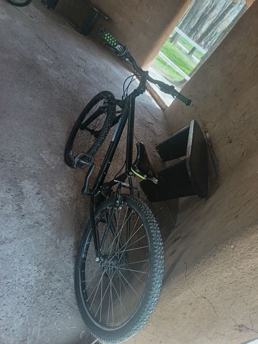 Vând bicicleta rockrider folosita