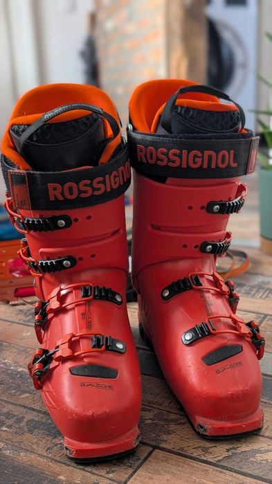Kit avalansa ortovox, ham escalada, coltari automati,clapari rossignol