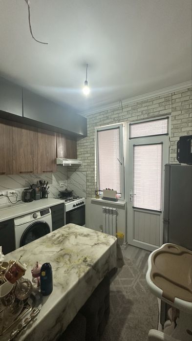 Olmos mahalla yashnobod 3 honali kvartira srochno sotiladi